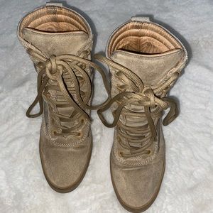 Yeezy season 3 military boots USED